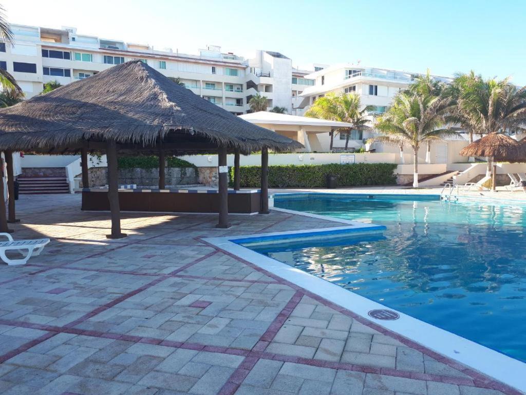 Departamentos Al Lado Del Mar En Zona Hotelera 坎昆 外观 照片
